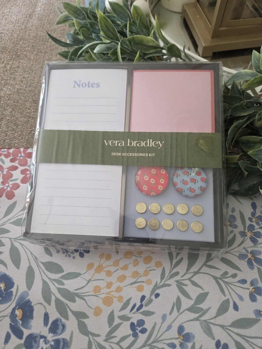 Vera Bradley Pink & White Floral Magnetic Desk Set